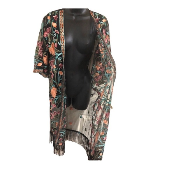 Stunning black floral embroidered mesh sheer fringed kimono shawl topper size L - Picture 13 of 17